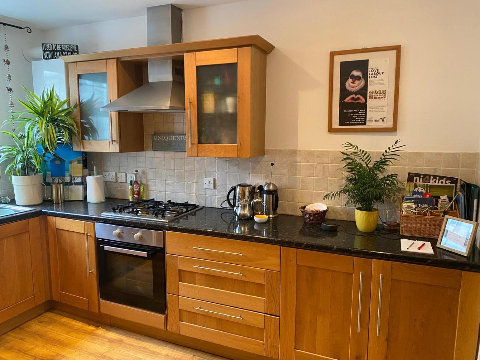 True Colours Apartment In Central Location Bangor  Extérieur photo